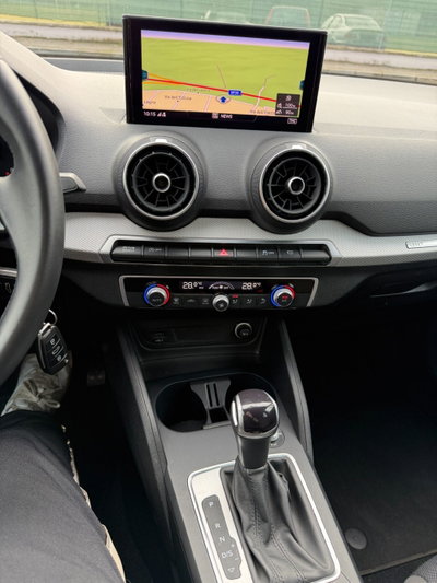 Audi Q2 Q2 35 TFSI S tronic Business (19)