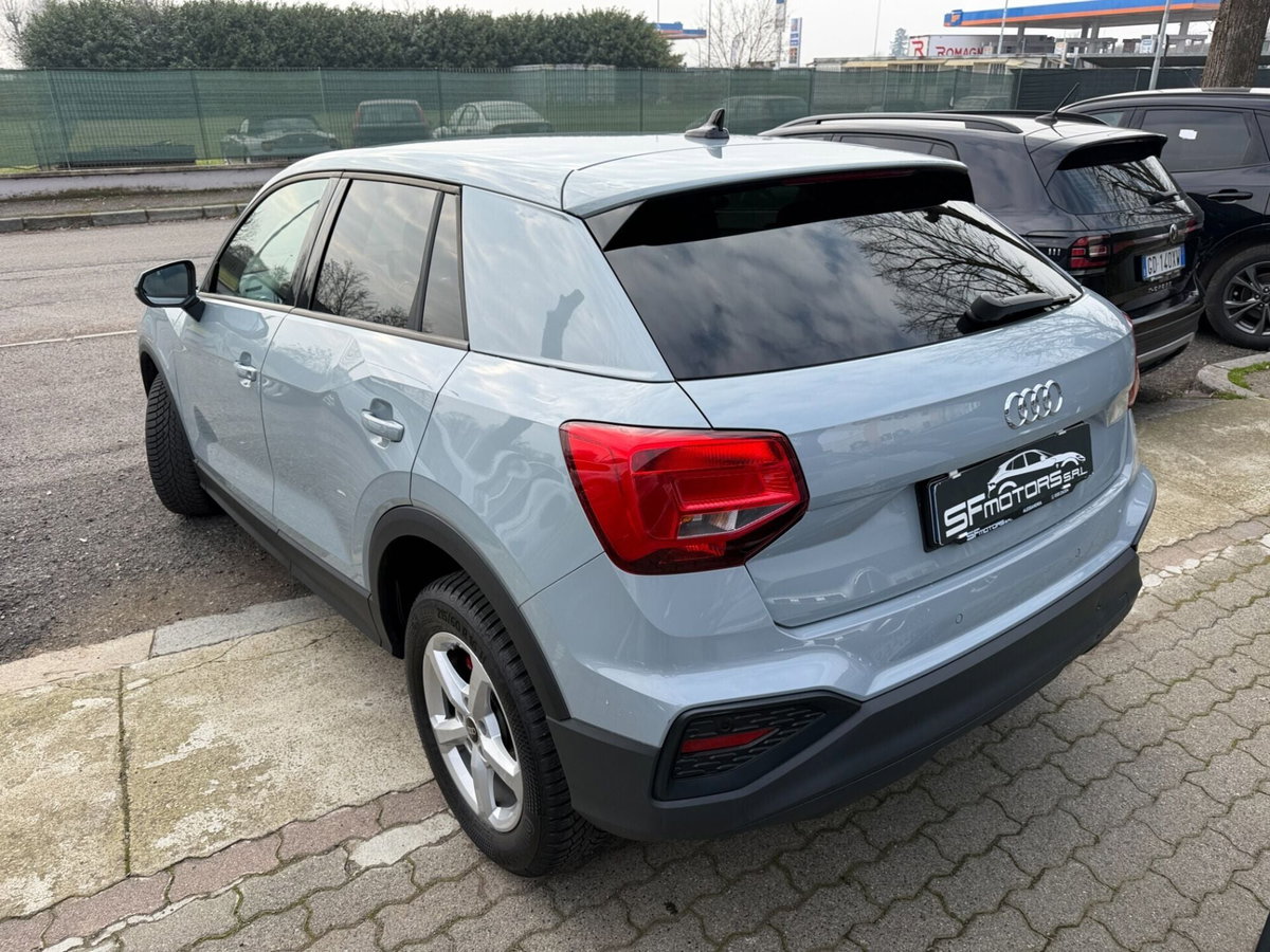 Audi Q2 Q2 35 TFSI S tronic Business (4)