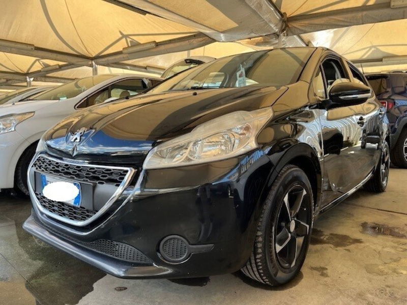 Peugeot 208 HDi 68 CV 5 porte Allure