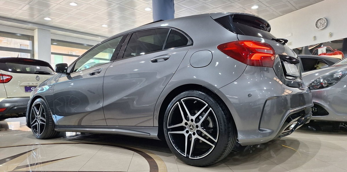 Mercedes-Benz Classe A 200 CDI Automatic Night Edition (3)