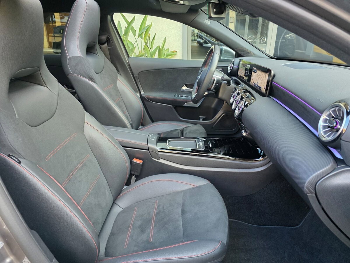 Mercedes-Benz Classe A 180 d Automatic Premium (14)