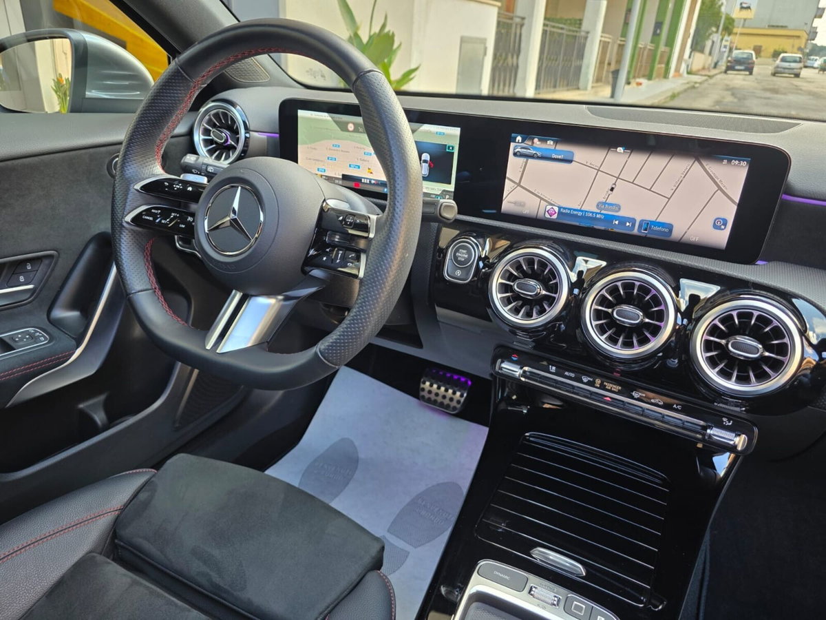 Mercedes-Benz Classe A 180 d Automatic Premium (2)