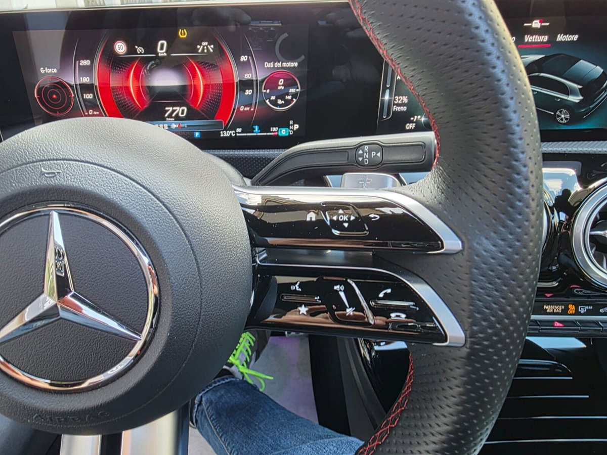 Mercedes-Benz Classe A 180 d Automatic Premium (19)