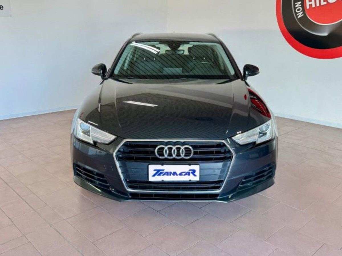 Audi A4 Avant 2.0 TDI 150 CV ultra S tronic Business (2)
