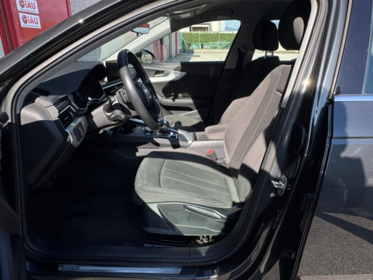 Audi A4 Avant 2.0 TDI 150 CV ultra S tronic Business (9)