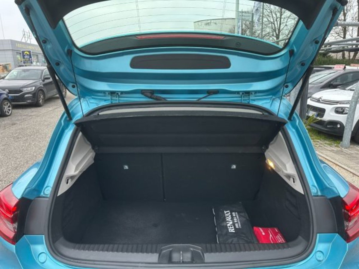 Renault Clio Full Hybrid E-Tech 140 CV 5 porte Zen (11)