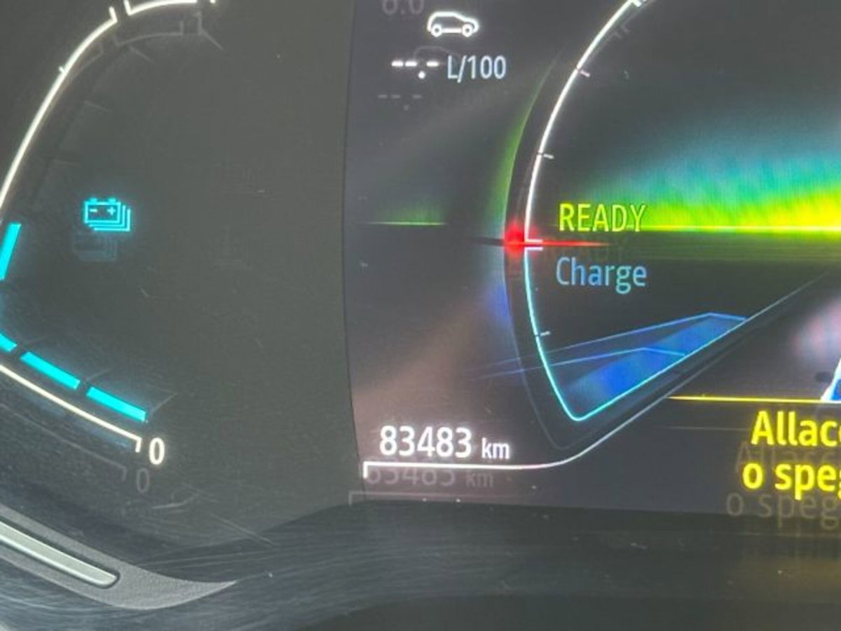 Renault Clio Full Hybrid E-Tech 140 CV 5 porte Zen (14)