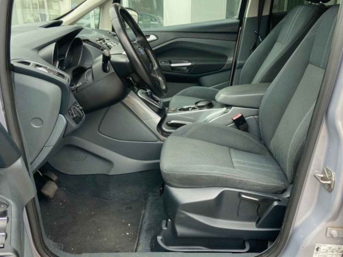 Ford C-Max 2.0 TDCi 115CV Powershift Titanium (14)