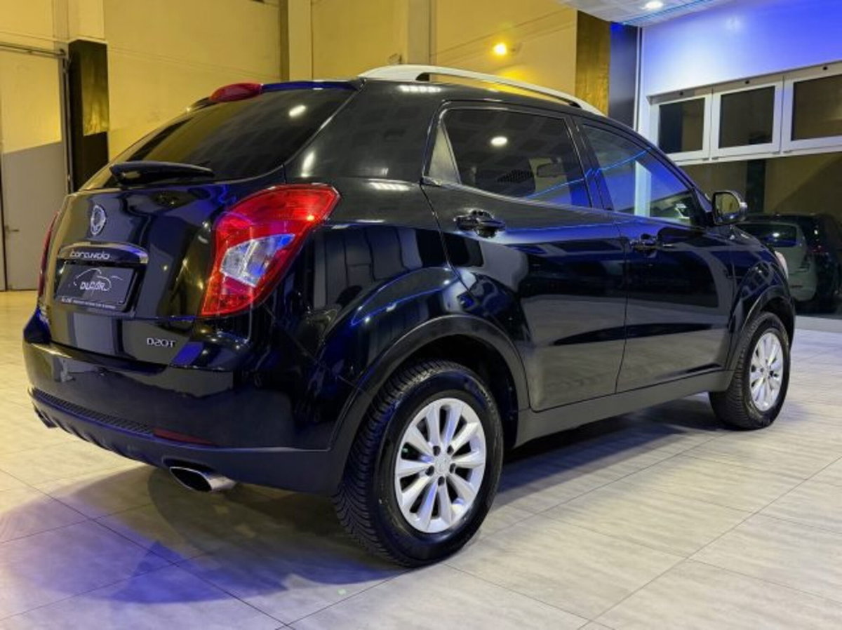 Ssangyong Korando 2.0 e-XDi 149 CV 2WD MT Plus (3)