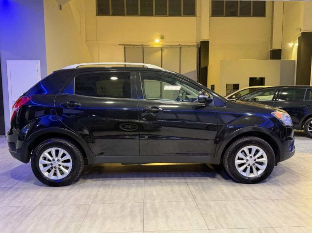 Ssangyong Korando 2.0 e-XDi 149 CV 2WD MT Plus (5)