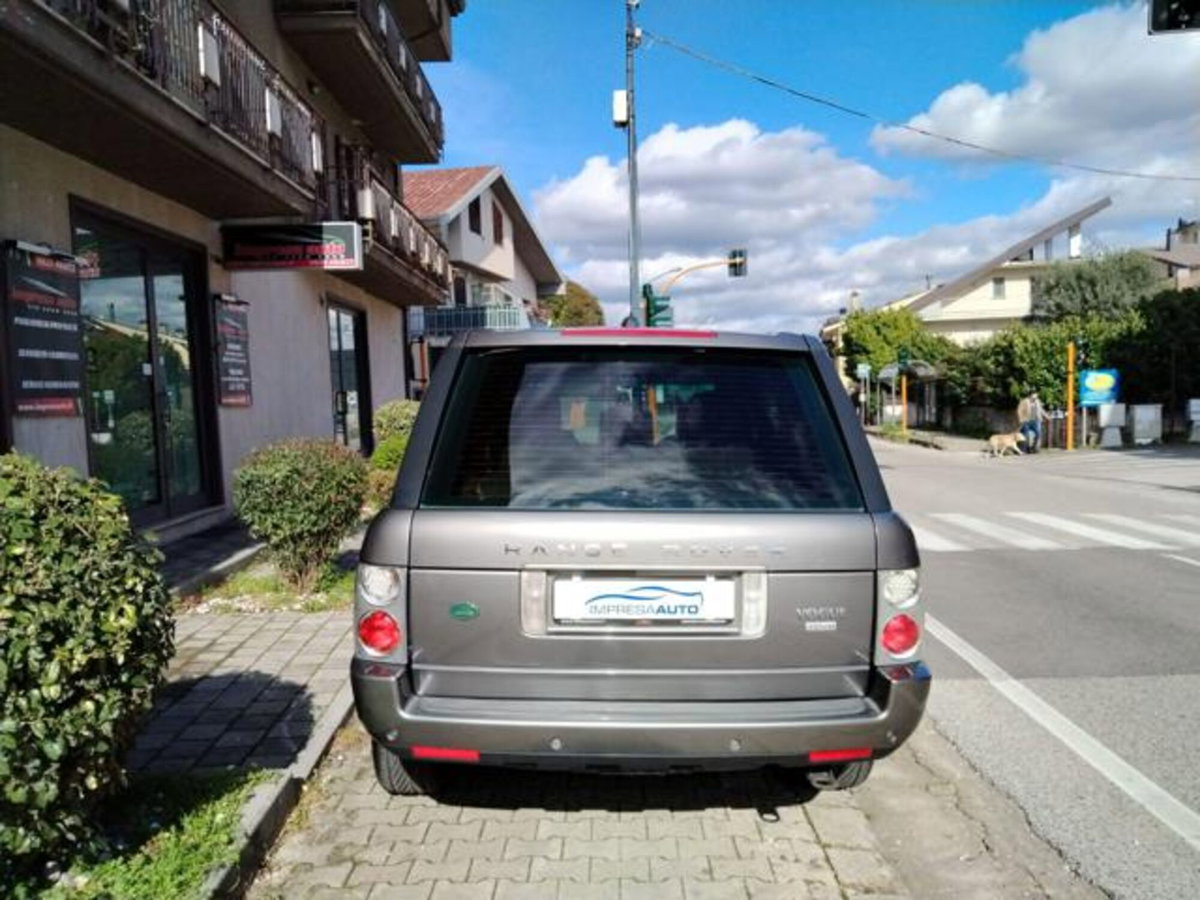 Land Rover Range Rover 3.6 TDV8 Vogue (9)