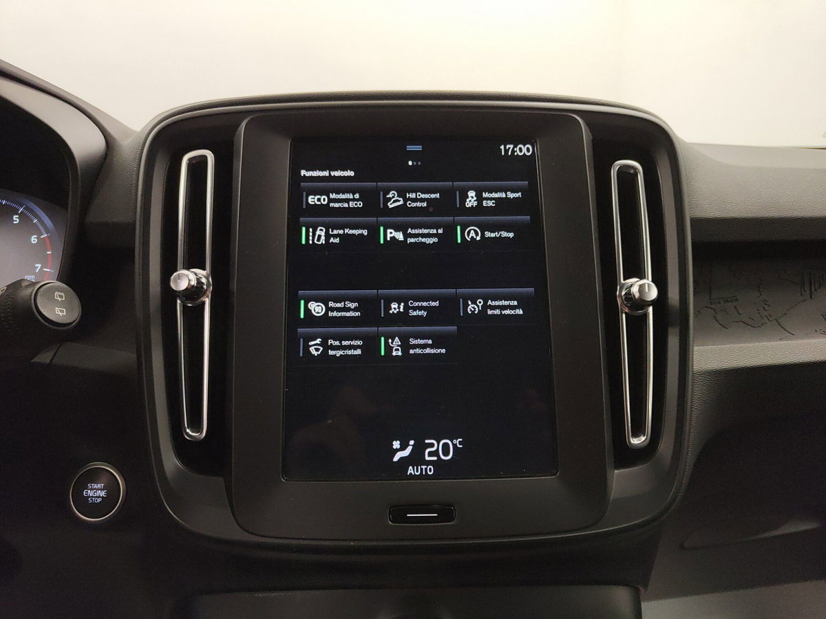 Volvo XC40 T2 automatico Core (11)