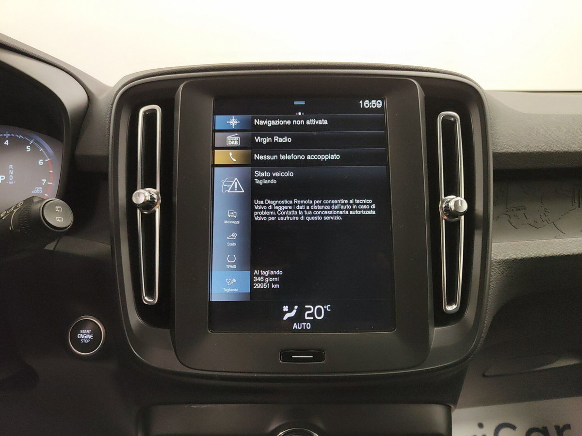 Volvo XC40 T2 automatico Core (15)