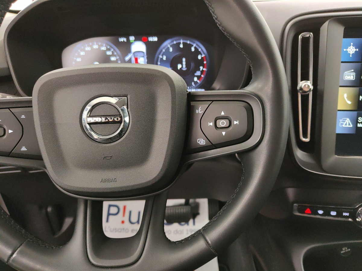Volvo XC40 T2 automatico Core (20)