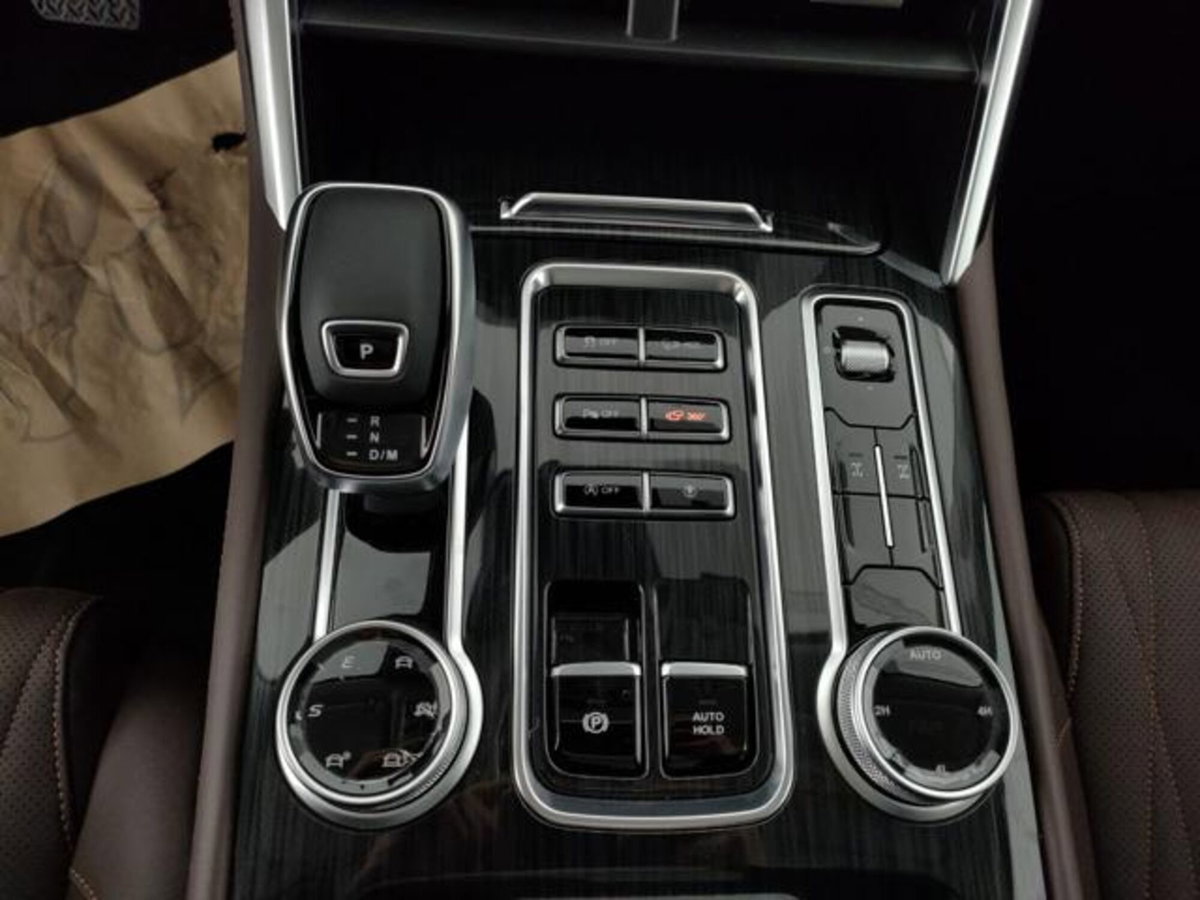 Foton Tunland Tunland V9 2.0 vgt turbo 48V Ultra 8at (17)