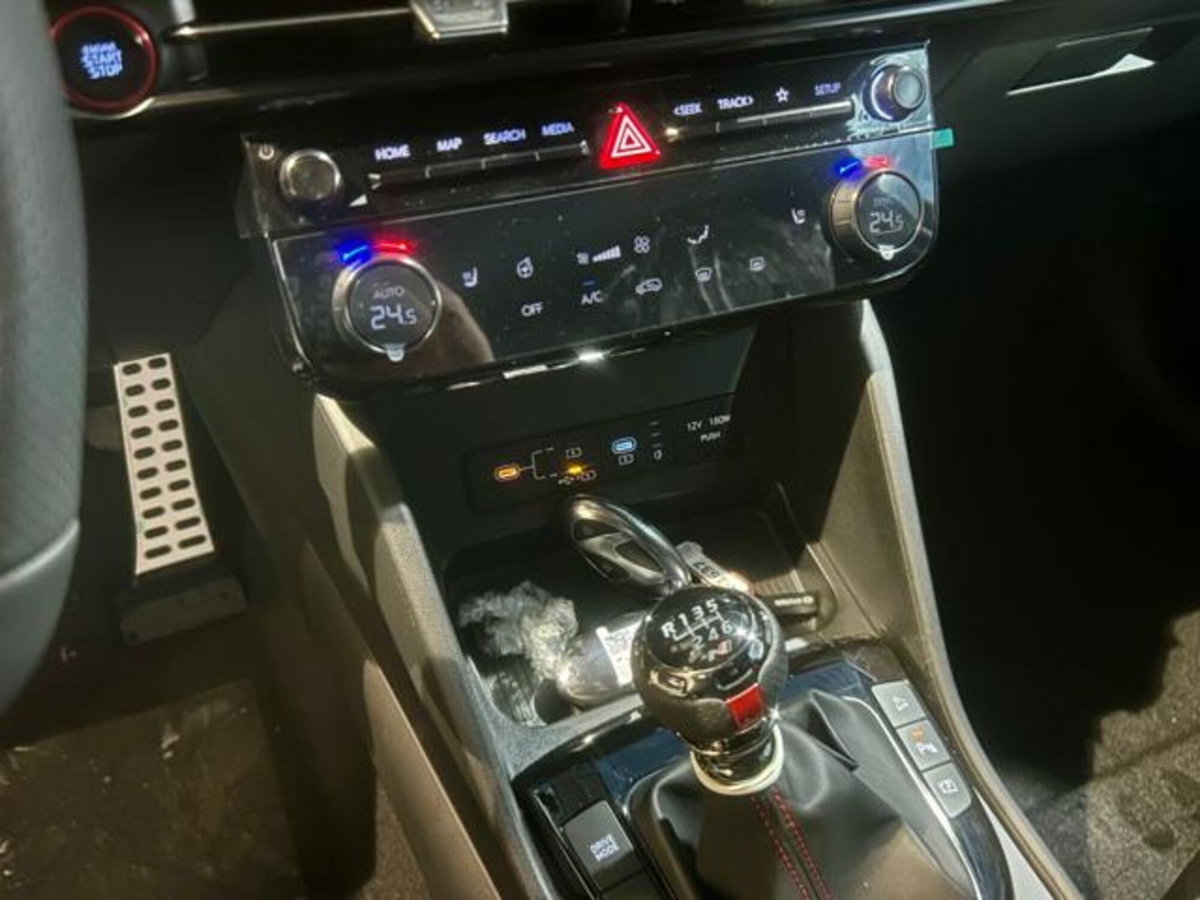 Hyundai Tucson 1.6 t-gdi 48V Xtech 2wd mt (16)