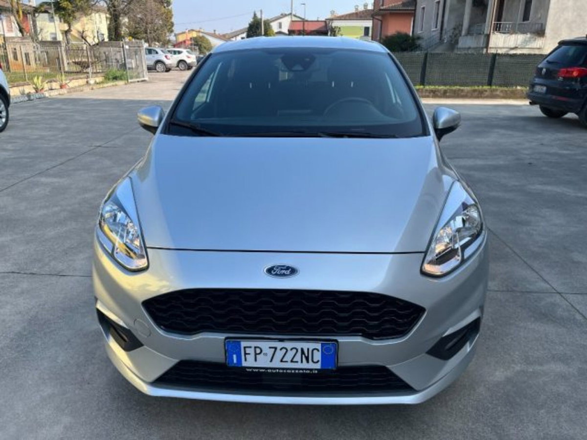 Ford Fiesta 1.0 EcoBoost 125CV 5 porte ST-Line (2)