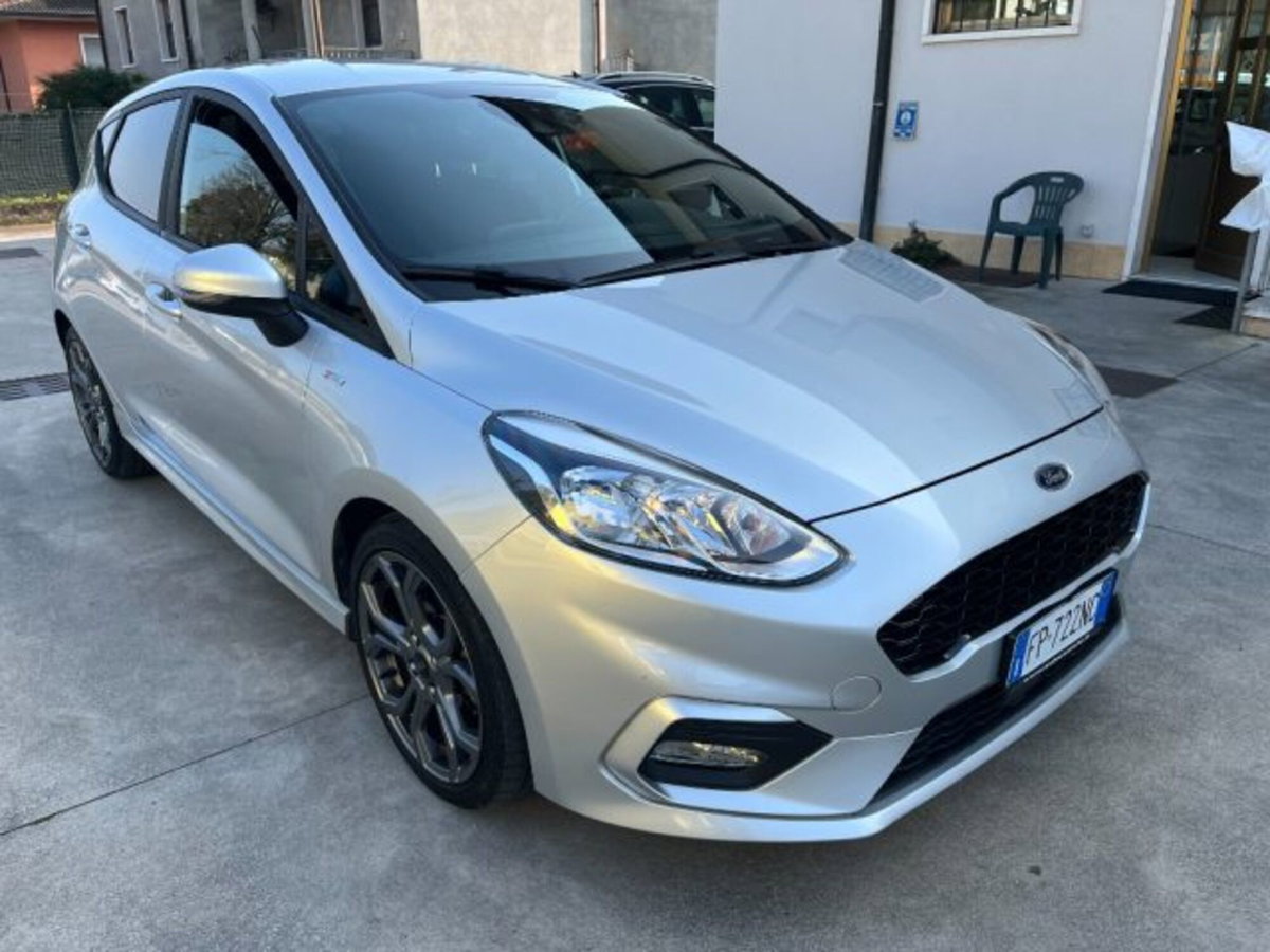 Ford Fiesta 1.0 EcoBoost 125CV 5 porte ST-Line (3)