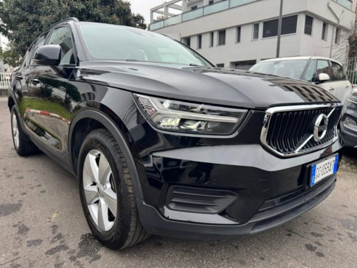 Volvo XC40 T2 Momentum Core (5)