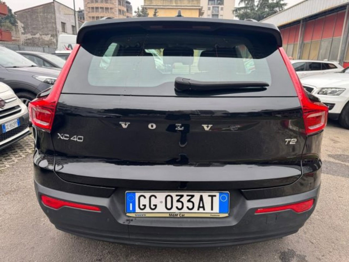Volvo XC40 T2 Momentum Core (6)