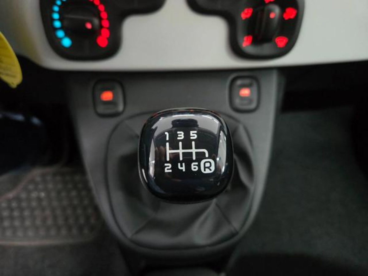 Fiat Panda 1.0 firefly hybrid s&s 70cv 5p.ti (7)