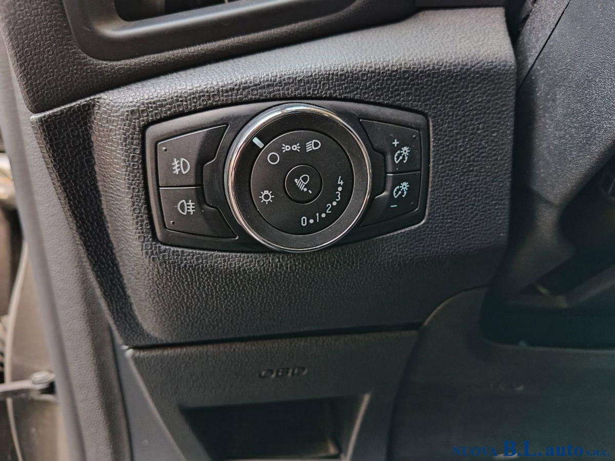 Ford EcoSport 1.0 EcoBoost 100 CV ST-Line Black Edition (12)