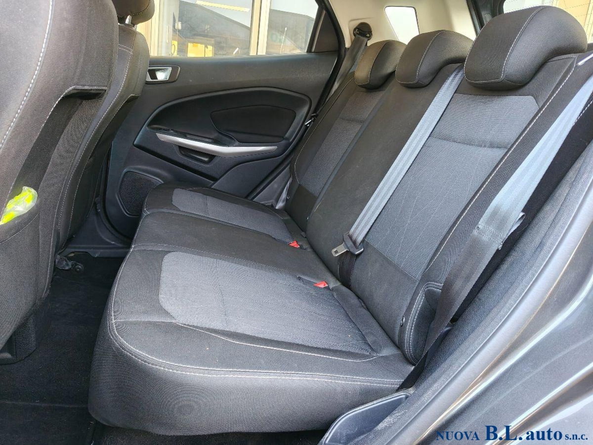 Ford EcoSport 1.0 EcoBoost 100 CV ST-Line Black Edition (13)
