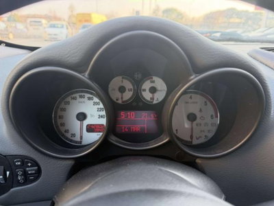 Alfa Romeo GT 1.9 MJT 16V Impression (13)