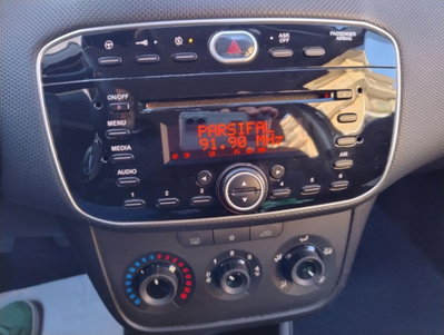 Fiat Punto 1.3 MJT II S&S 95 CV 5 porte Street (18)
