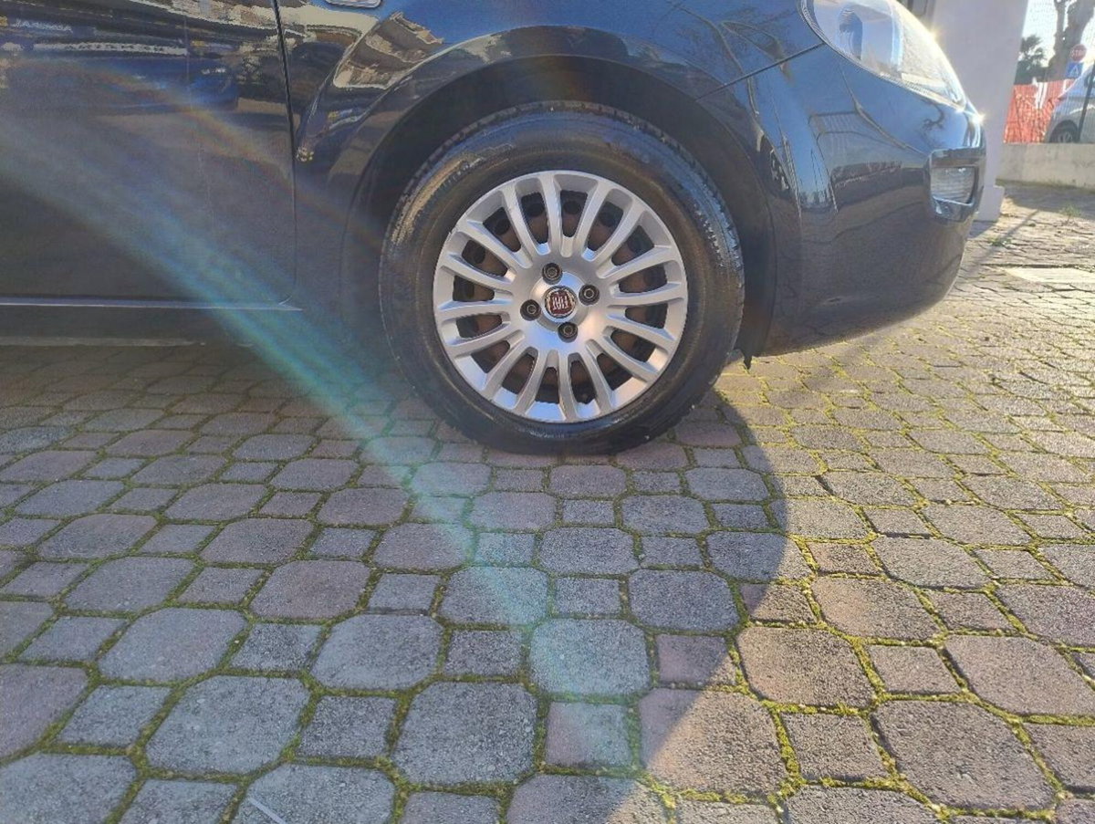 Fiat Punto 1.3 MJT II S&S 95 CV 5 porte Street (2)