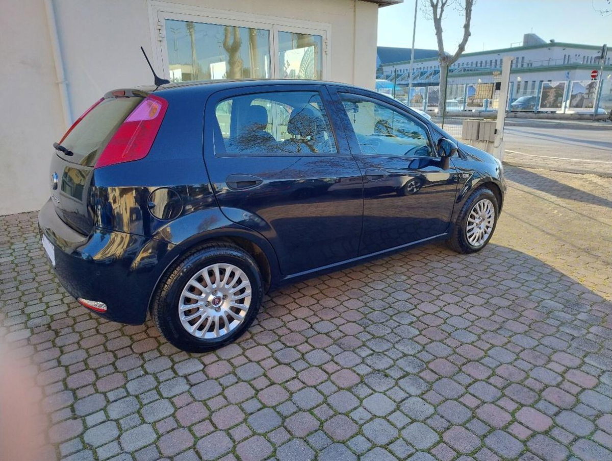 Fiat Punto 1.3 MJT II S&S 95 CV 5 porte Street (4)