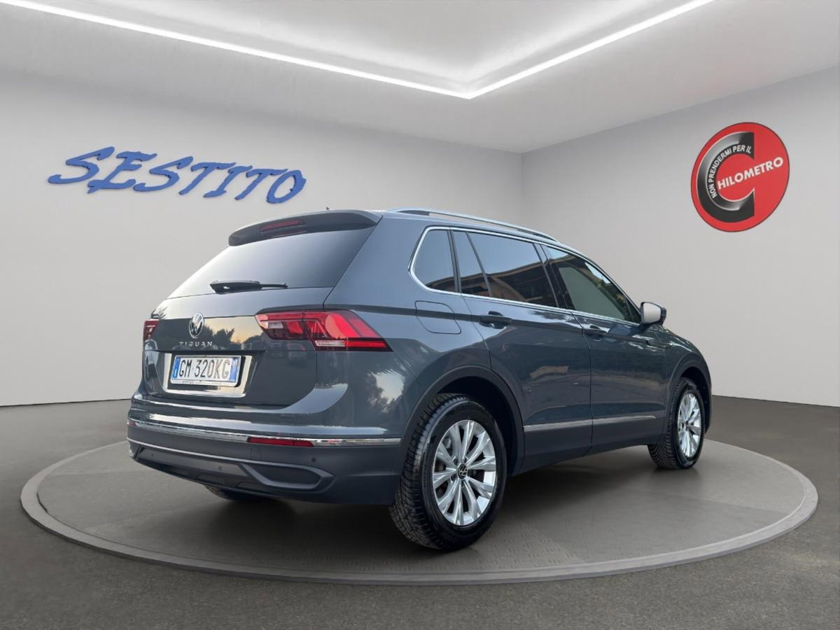 Volkswagen Tiguan 2.0 tdi Life 150cv dsg (6)