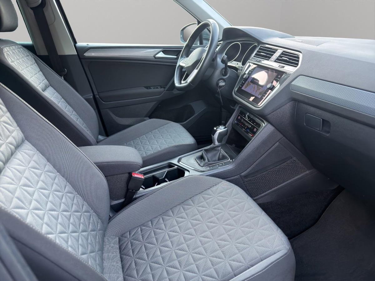 Volkswagen Tiguan 2.0 tdi Life 150cv dsg (9)