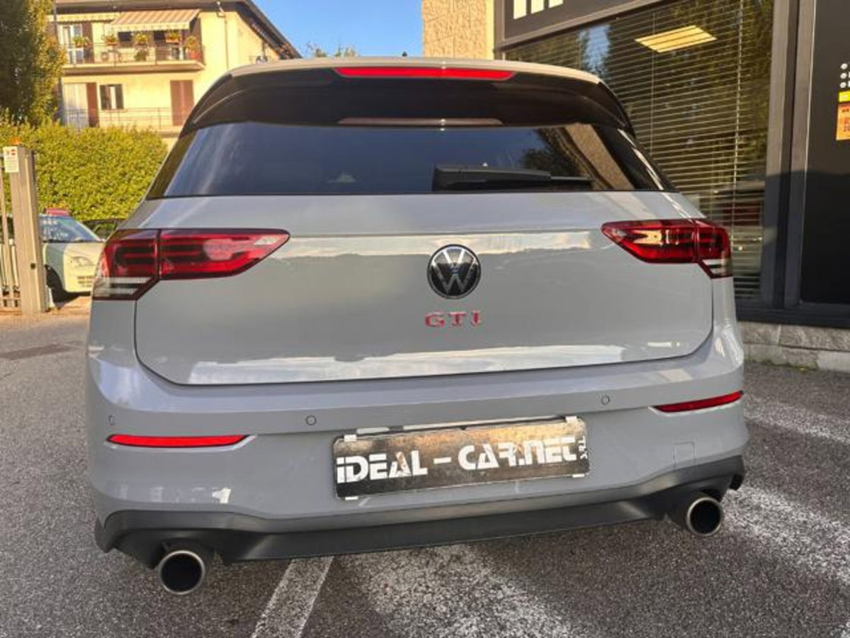 Volkswagen Golf 2.0 tsi GTI MT Ultimate 245cv (4)