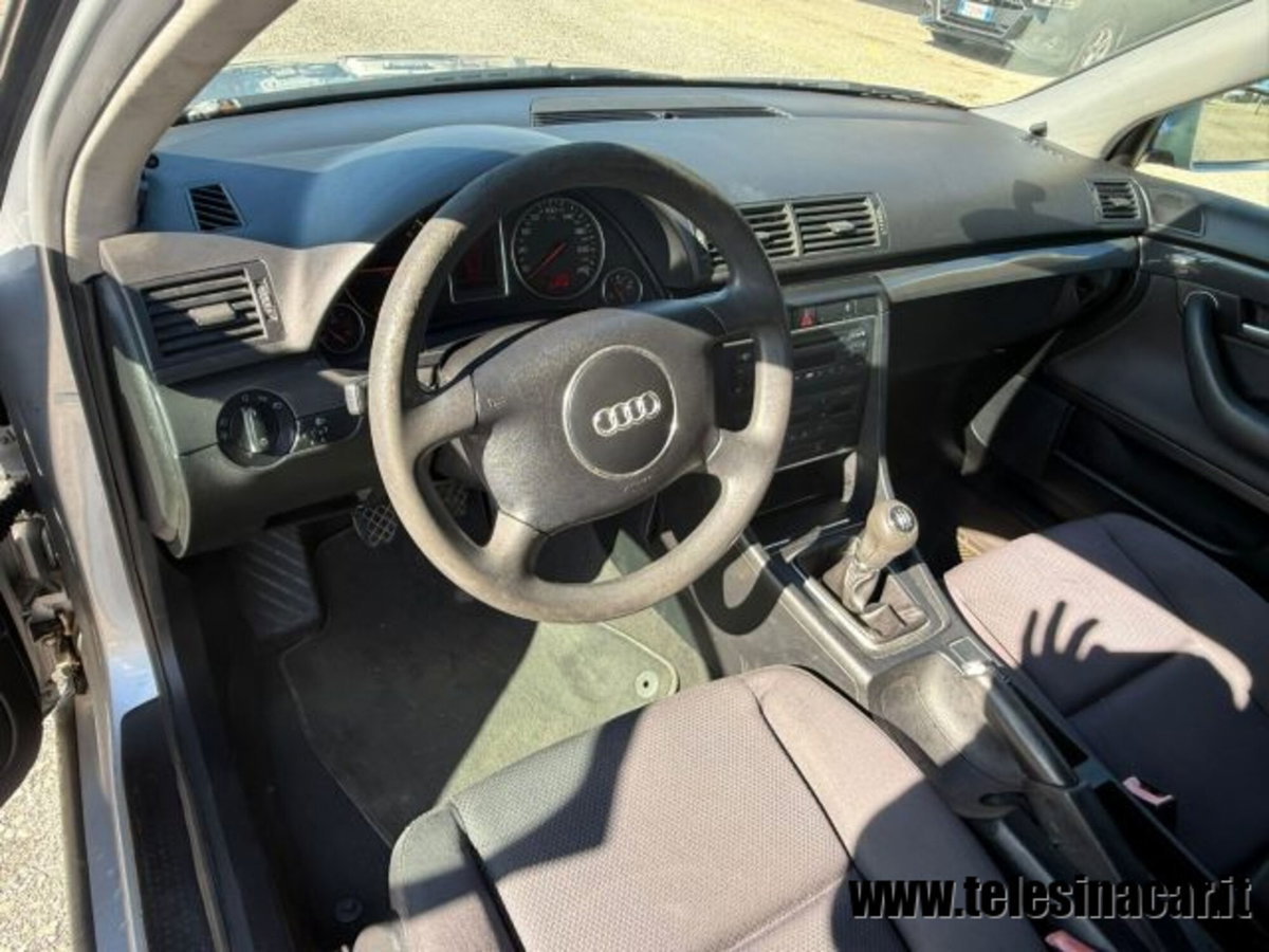 Audi A4 1.9 TDI/130 CV cat (12)