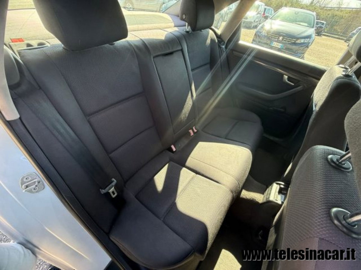 Audi A4 1.9 TDI/130 CV cat (15)