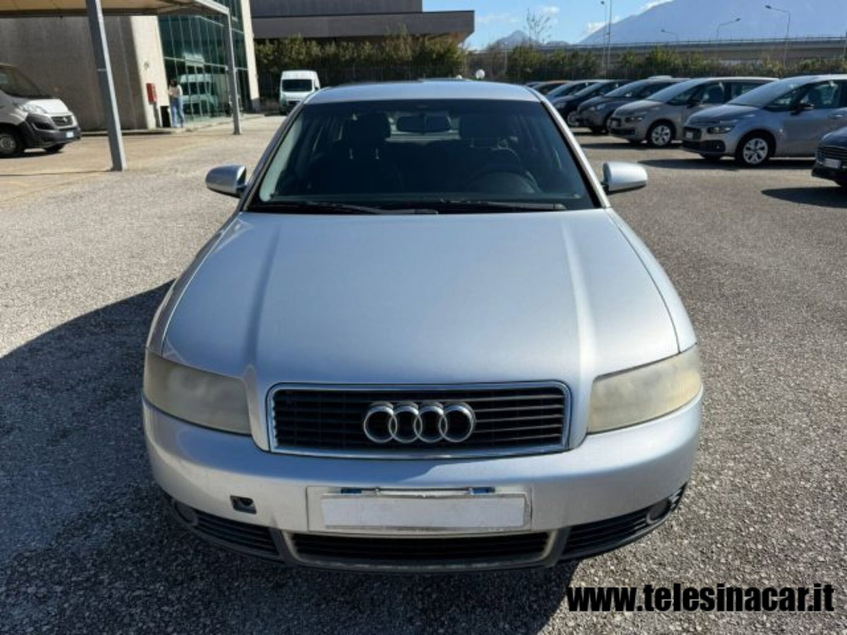 Audi A4 1.9 TDI/130 CV cat (2)