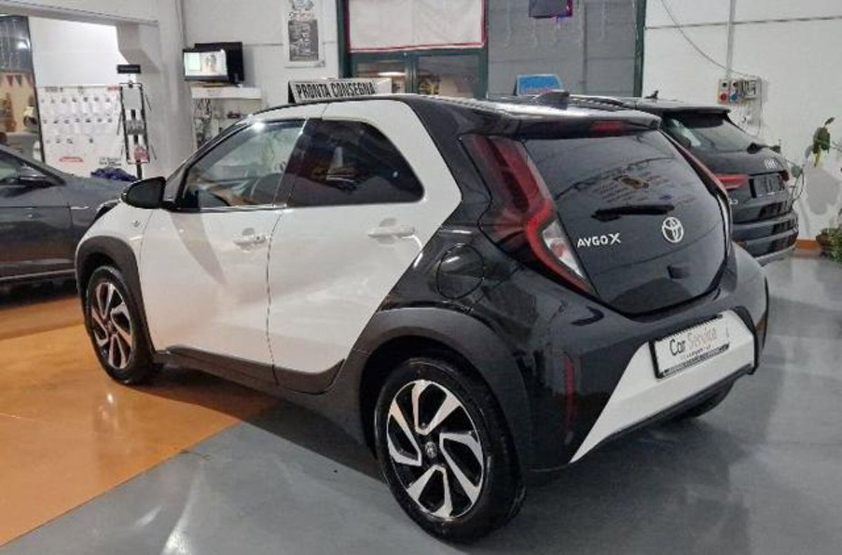 Toyota Aygo X 1.0 VVT-i 72 CV 5p. Undercover S-CVT (3)