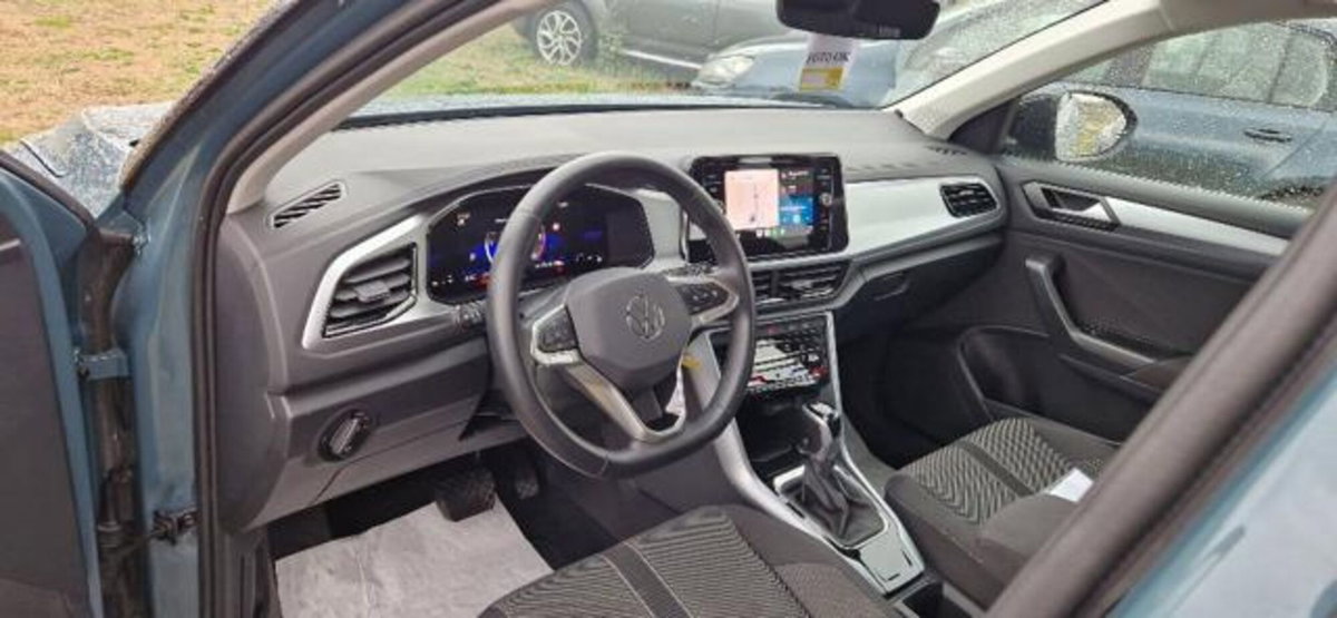 Volkswagen T-Roc 2.0 tdi Life 150cv dsg (4)