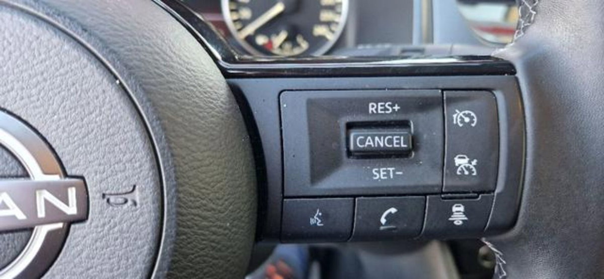 Nissan Qashqai 1.3 mhev Acenta 2wd 140cv (14)