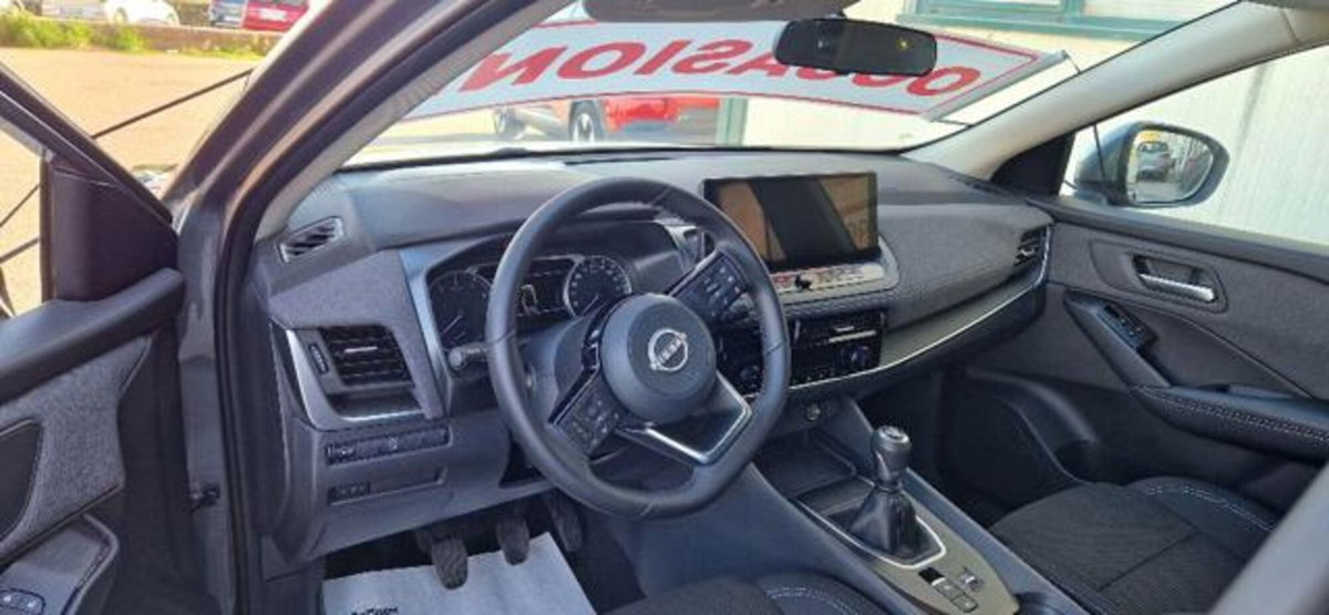 Nissan Qashqai 1.3 mhev Acenta 2wd 140cv (15)