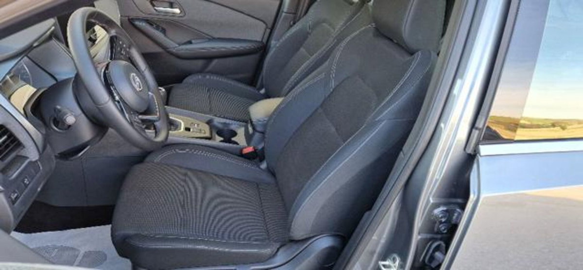 Nissan Qashqai 1.3 mhev Acenta 2wd 140cv (17)