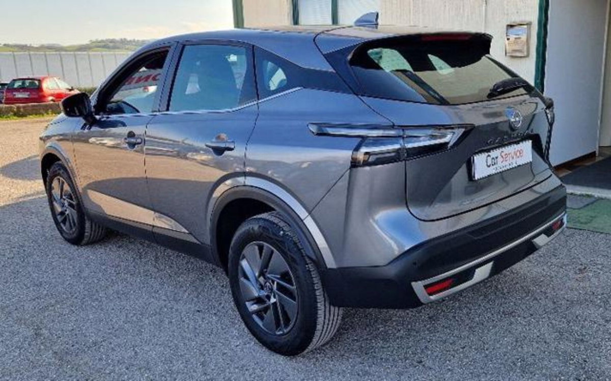 Nissan Qashqai 1.3 mhev Acenta 2wd 140cv (4)