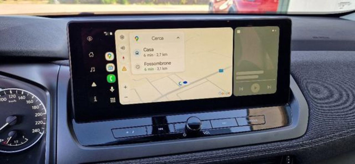 Nissan Qashqai 1.3 mhev Acenta 2wd 140cv (8)
