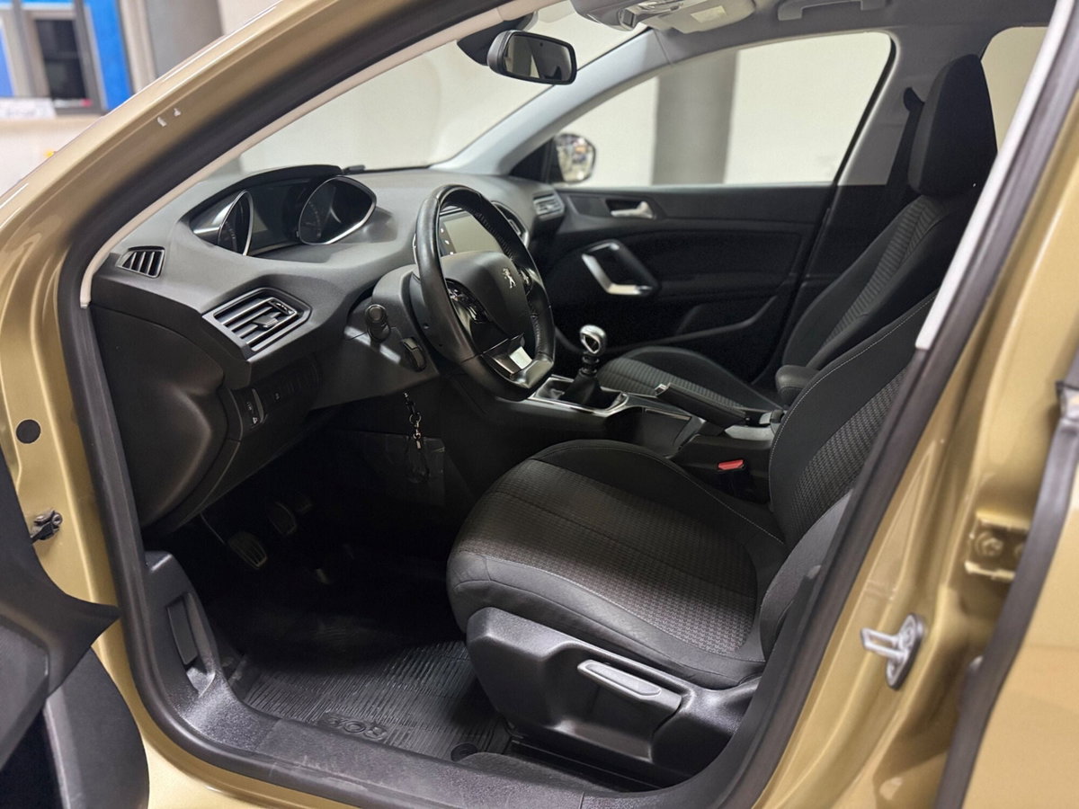 Peugeot 308 BlueHDi 130 S&S GT Line (11)