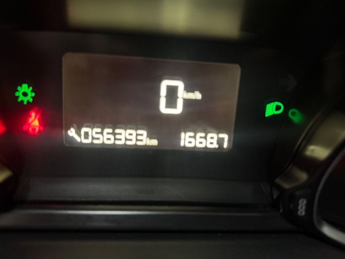 Peugeot 308 BlueHDi 130 S&S GT Line (17)