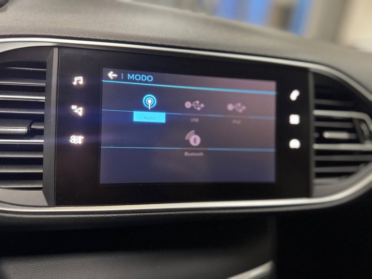 Peugeot 308 BlueHDi 130 S&S GT Line (18)