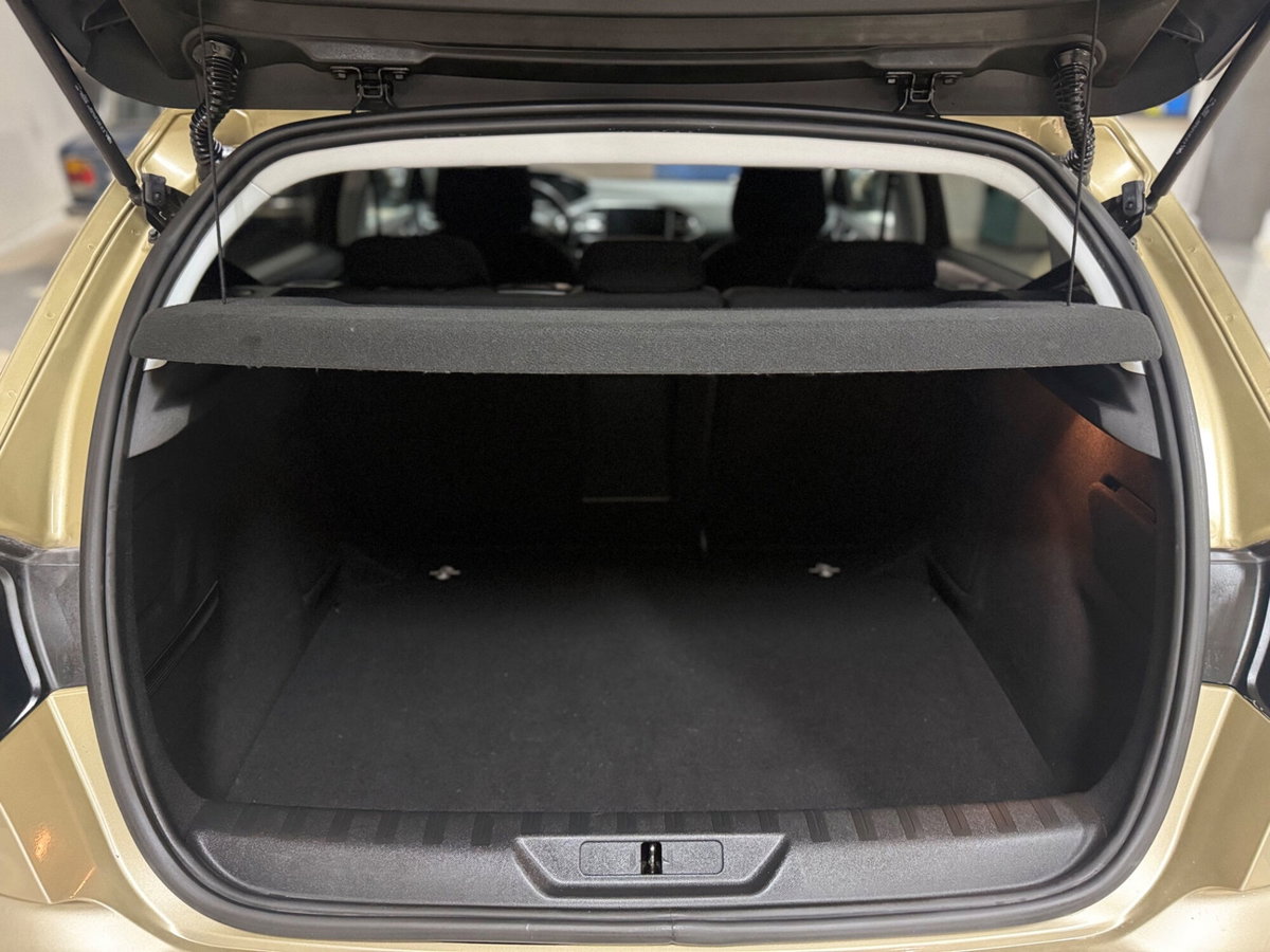 Peugeot 308 BlueHDi 130 S&S GT Line (7)
