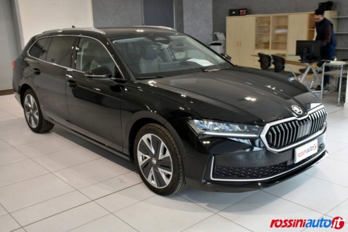 Skoda Superb 2.0 tdi Style 150cv dsg (7)