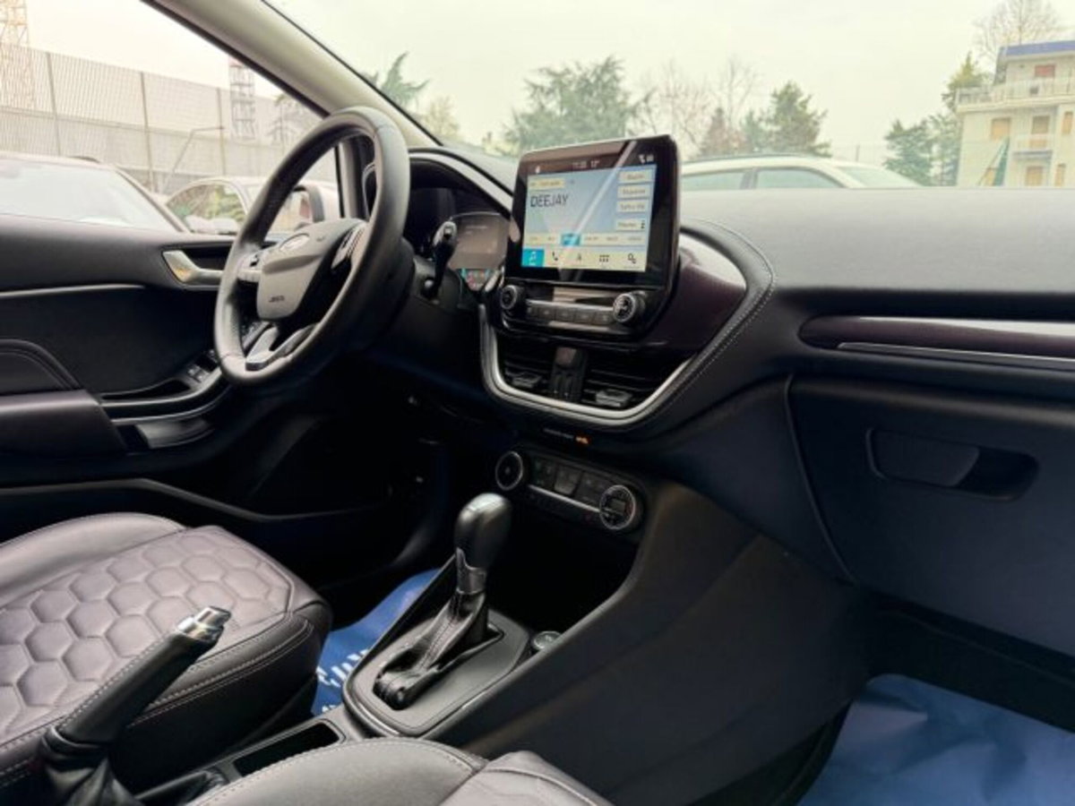 Ford Fiesta 1.0 Ecoboost 100 CV aut. 5 porte Vignale (8)